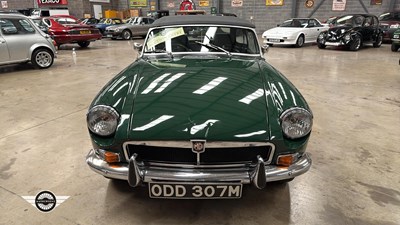 Lot 746 - 1973 MG B