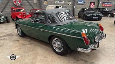 Lot 746 - 1973 MG B