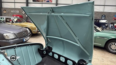 Lot 680 - 1963 RENAULT