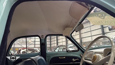 Lot 680 - 1963 RENAULT