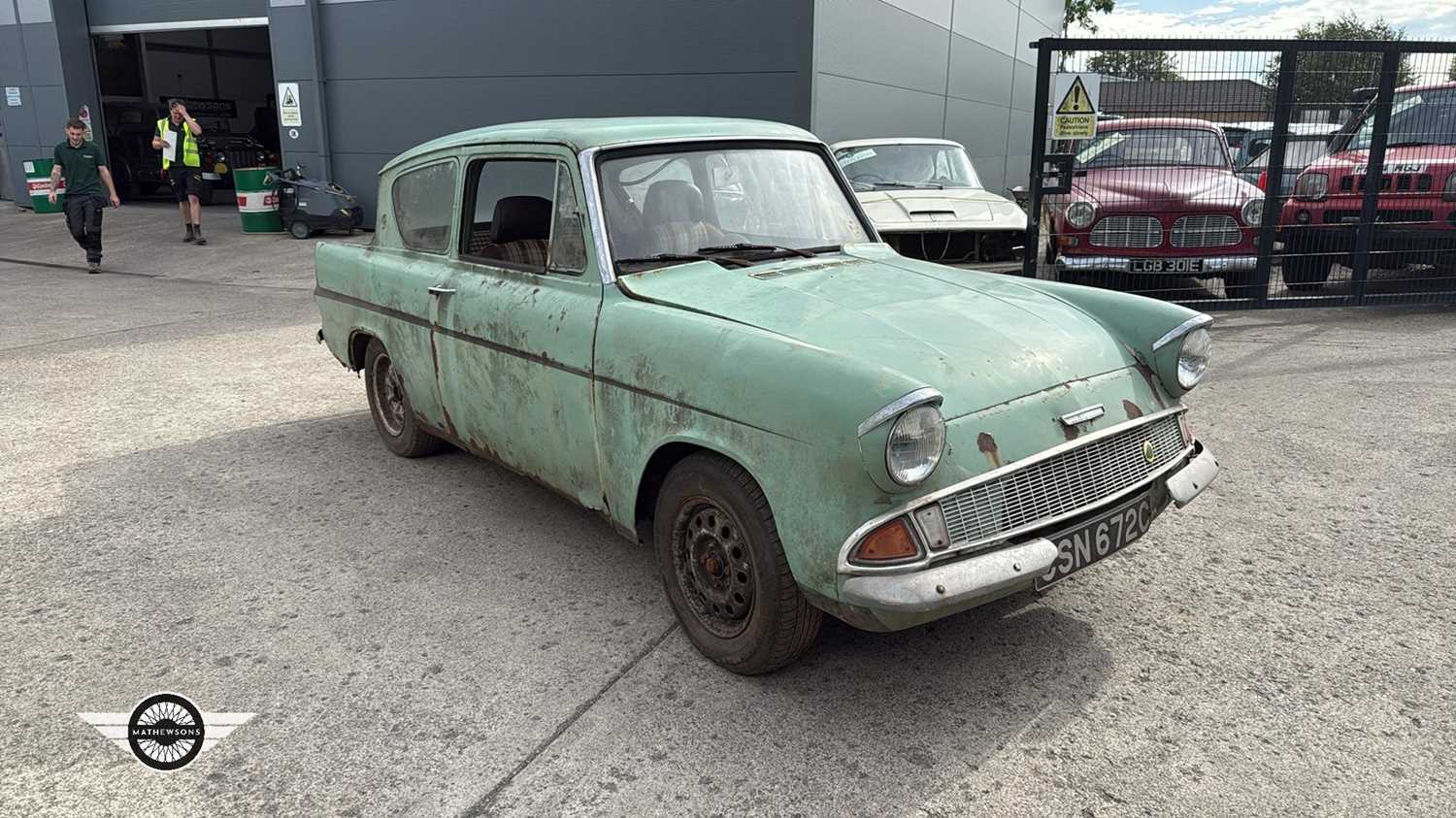 Lot 634 - 1965 FORD ANGLIA