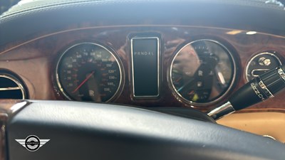 Lot 724 - 2001 ROLLS ROYCE SILVER SERAPH AUTO