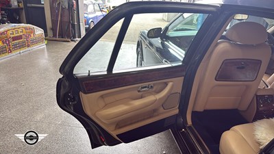 Lot 724 - 2001 ROLLS ROYCE SILVER SERAPH AUTO