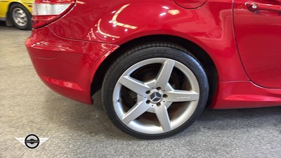 Lot 864 - 2005 MERCEDES SLK 350 AUTO