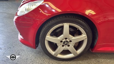 Lot 864 - 2005 MERCEDES SLK 350 AUTO