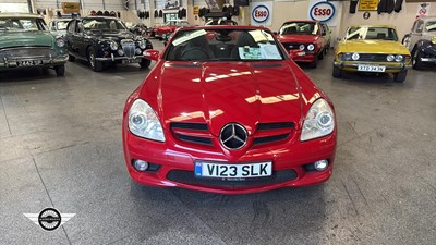 Lot 864 - 2005 MERCEDES SLK 350 AUTO