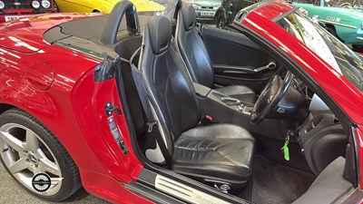Lot 864 - 2005 MERCEDES SLK 350 AUTO