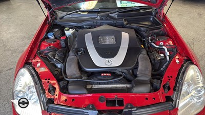 Lot 864 - 2005 MERCEDES SLK 350 AUTO