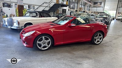 Lot 864 - 2005 MERCEDES SLK 350 AUTO