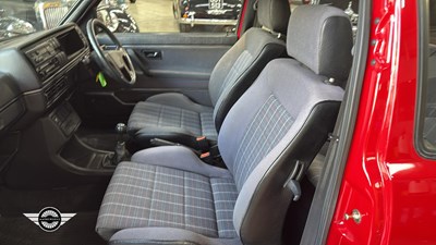 Lot 2 - 1989 VOLKSWAGEN GOLF GTI