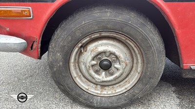 Lot 4 - 1974 TRIUMPH STAG