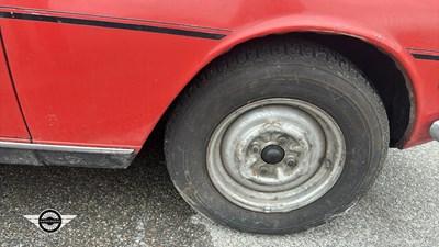 Lot 4 - 1974 TRIUMPH STAG