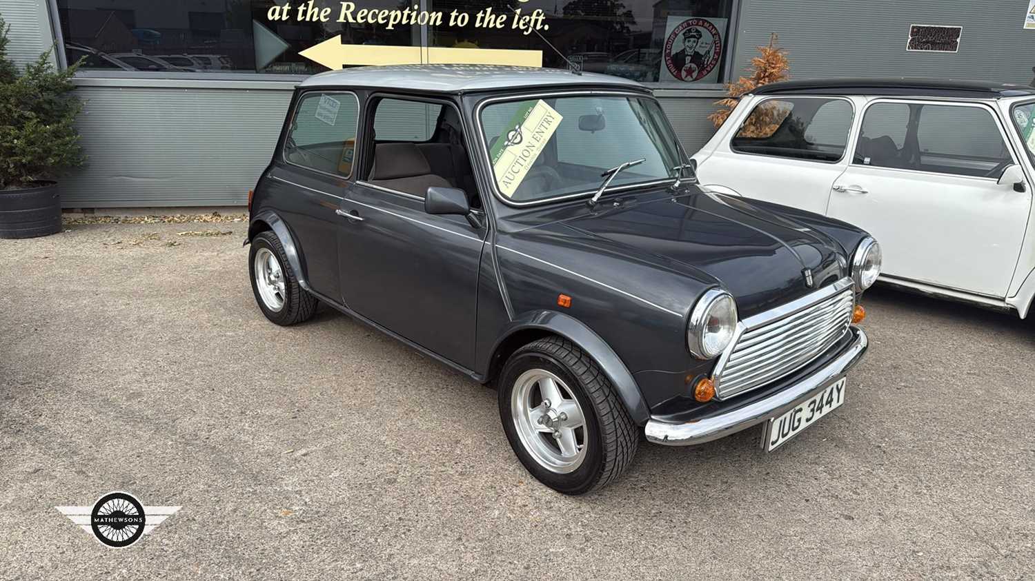 Lot 77 - 1982 AUSTIN MORRIS MINI HL