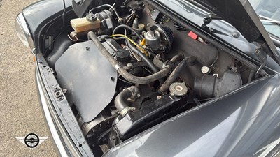 Lot 77 - 1982 AUSTIN MORRIS MINI HL
