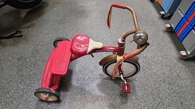 Lot 505 - CHILD'S RADIO FLYER 3 WHEELER TRIKE