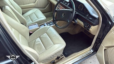 Lot 642 - 1991 MERCEDES 300E-24 AUTO