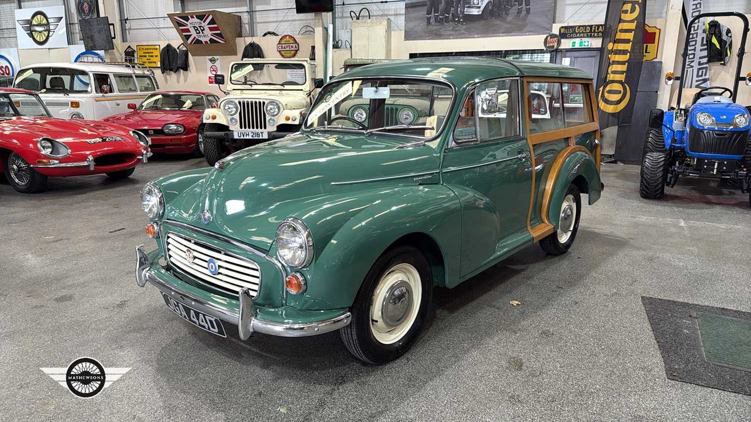 Lot 656 - 1966 MORRIS MINOR TRAVELLER