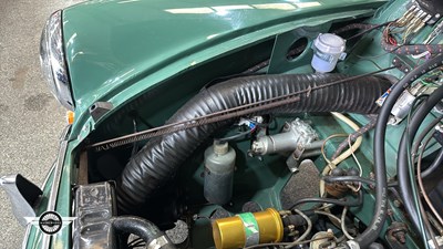 Lot 656 - 1966 MORRIS MINOR TRAVELLER