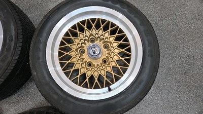 Lot 491 - MSW ALLOY WHEELS WITH CENTRE BOSSES ,GOLD CENTRES WITH MACHINED OUTERS