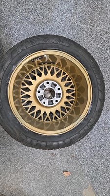 Lot 491 - MSW ALLOY WHEELS WITH CENTRE BOSSES ,GOLD CENTRES WITH MACHINED OUTERS