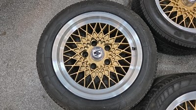 Lot 491 - MSW ALLOY WHEELS WITH CENTRE BOSSES ,GOLD CENTRES WITH MACHINED OUTERS