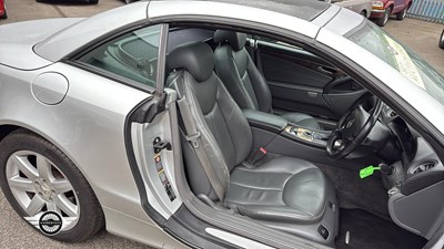 Lot 654 - 2006 MERCEDES SL500 AUTO