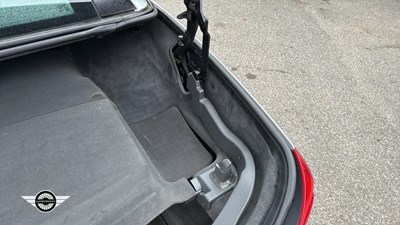 Lot 654 - 2006 MERCEDES SL500 AUTO