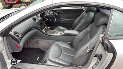 Lot 654 - 2006 MERCEDES SL500 AUTO
