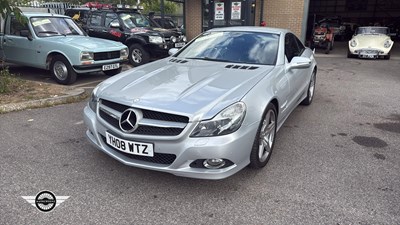 Lot 678 - 2008 MERCEDES SL 350 AUTO