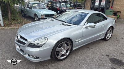Lot 678 - 2008 MERCEDES SL 350 AUTO