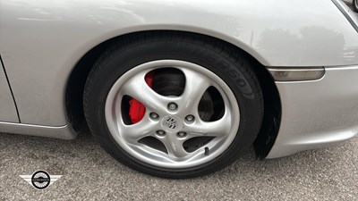 Lot 722 - 2004 PORSCHE BOXSTER