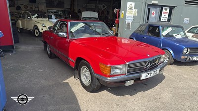 Lot 834 - 1976 MERCEDES 350 SL AUTO