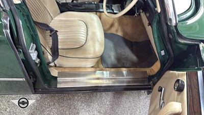 Lot 730 - 1971 ROVER 3500