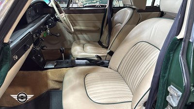 Lot 730 - 1971 ROVER 3500