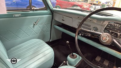 Lot 732 - 1961 AUSTIN A40