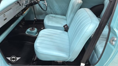 Lot 732 - 1961 AUSTIN A40