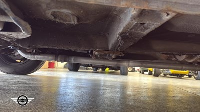 Lot 742 - 1990 VOLVO 240 GL