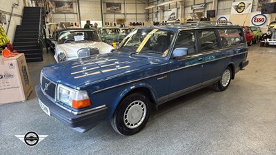 Lot 742 - 1990 VOLVO 240 GL