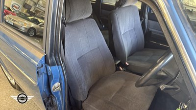 Lot 742 - 1990 VOLVO 240 GL