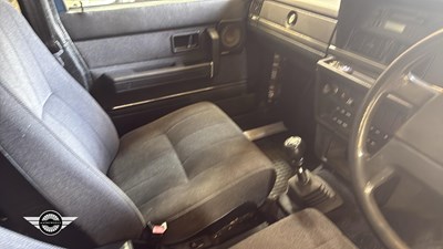 Lot 742 - 1990 VOLVO 240 GL
