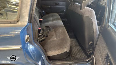 Lot 742 - 1990 VOLVO 240 GL