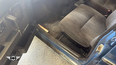 Lot 742 - 1990 VOLVO 240 GL