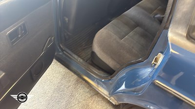 Lot 742 - 1990 VOLVO 240 GL