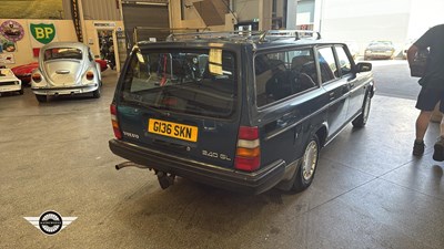 Lot 742 - 1990 VOLVO 240 GL