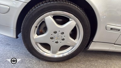 Lot 810 - 2002 MERCEDES CLK320 AVANTGARDE AUTO