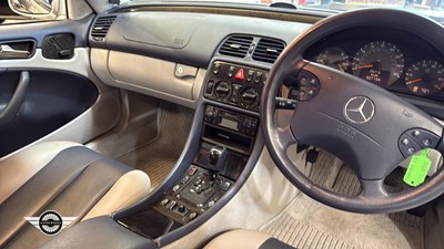 Lot 810 - 2002 MERCEDES CLK320 AVANTGARDE AUTO