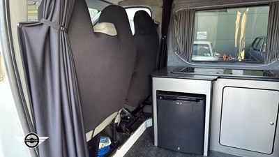 Lot 394 - 2004 VAUXHALL VIVARO 2700 SWB