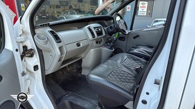 Lot 394 - 2004 VAUXHALL VIVARO 2700 SWB