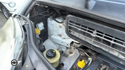 Lot 394 - 2004 VAUXHALL VIVARO 2700 SWB