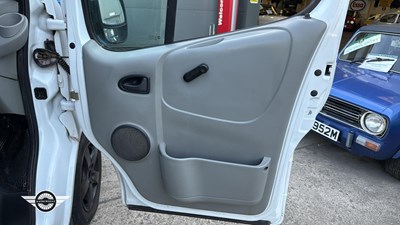 Lot 394 - 2004 VAUXHALL VIVARO 2700 SWB